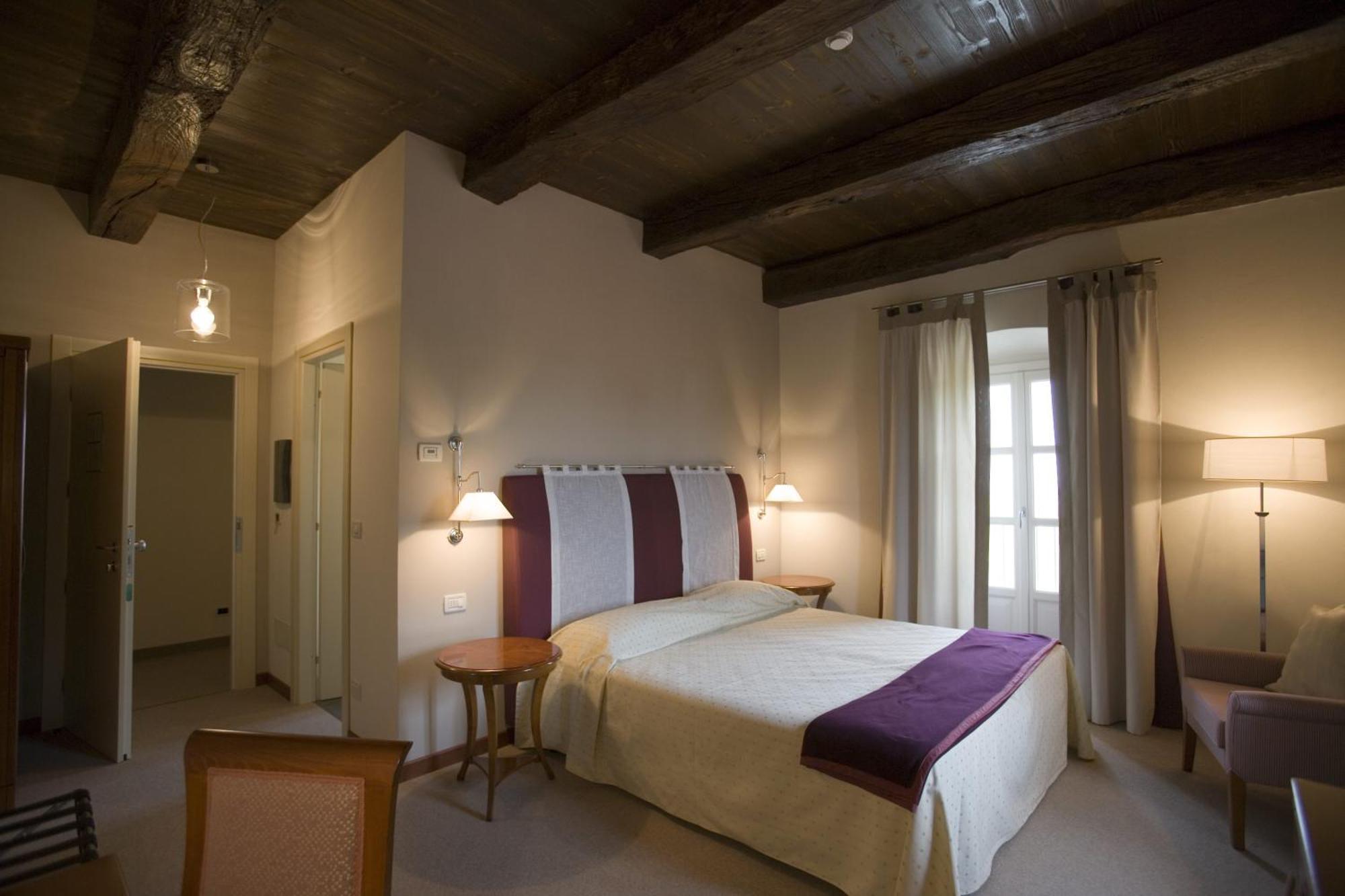 Hotel Antico Podere Propano Saluzzo Exterior foto
